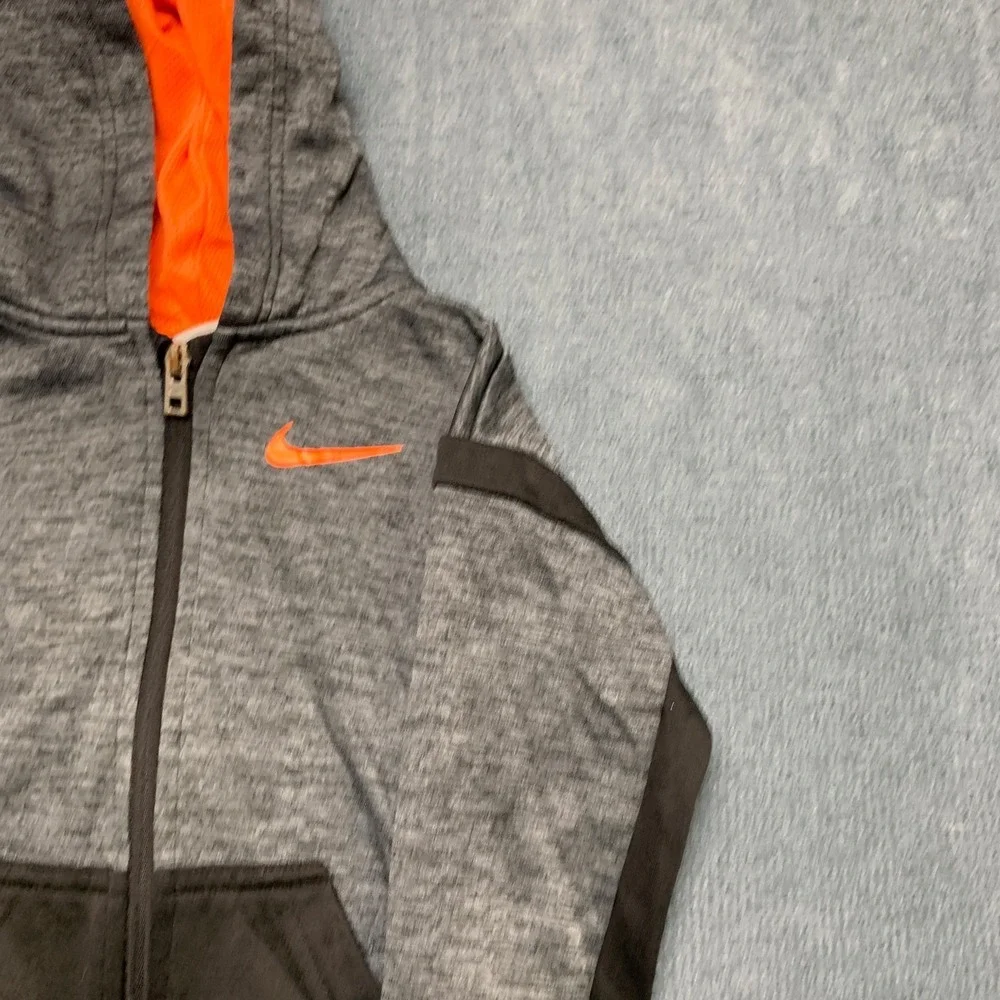 Nike Therma Fit Hoodie Boys 4T Heather Gray Black Swoosh Logo Athletic Full Zip